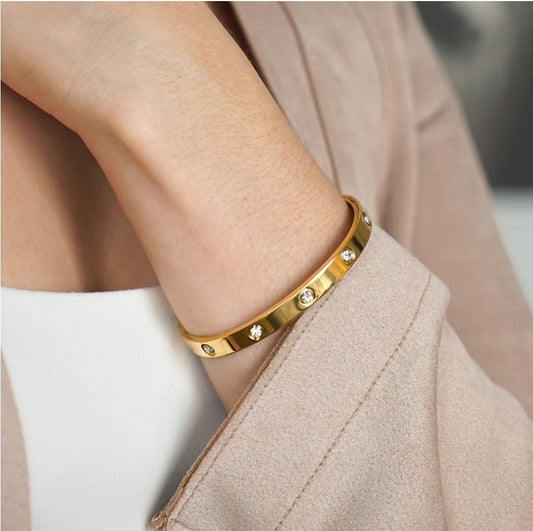 Brazalete de Oro de 18k con Circonia Cúbica